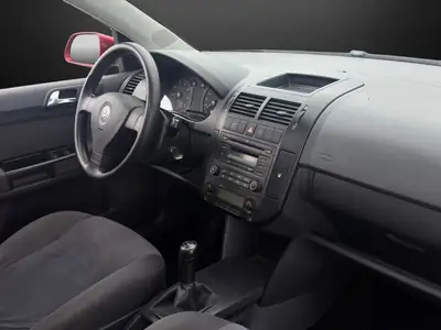 VW Polo 1.6 16V Comfortline — Citadine fiable, frais révisée et contrôle technique OK — Miniatura 10