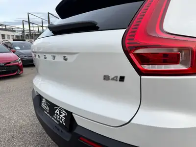 Volvo XC40 B4 Mild Hybrid AWD — SUV compact hybride, 197 ch et garantie 2 ans — Miniatur 10