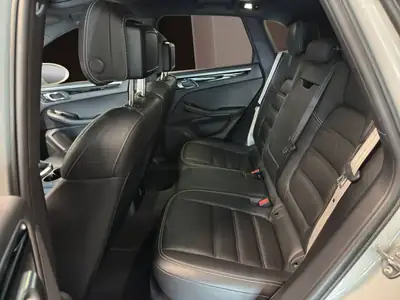 Porsche Macan S PDK — SUV sportif allemand, 380 ch et transmission fluide — Miniatura 8