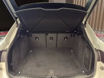 Porsche Macan S PDK — SUV sportif allemand, 380 ch et transmission fluide — Miniatura 9