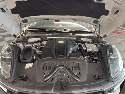 Porsche Macan S PDK — SUV sportif allemand, 380 ch et transmission fluide — Miniatura 10