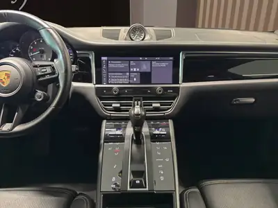 Porsche Macan S PDK — SUV sportif allemand, 380 ch et transmission fluide — Miniatura 13