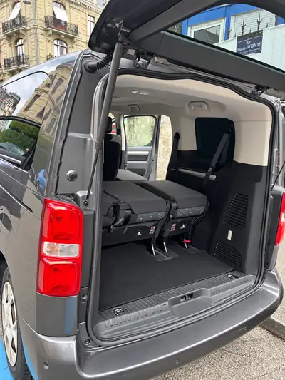 Citroën SpaceTourer 2.0 BlueHDi 180 — Monospace 9 places, diesel efficace, 103 000 km — cruscotto