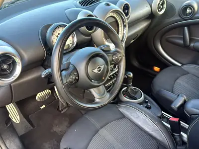 MINI Countryman Cooper S ALL4 — SUV compact sportif, 4×4 intégral, excellent état — Miniature 13