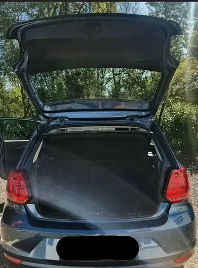 VW Polo 1.4 TDI 105 — Diesel économique, sans accident, 143'000 km — intérieur