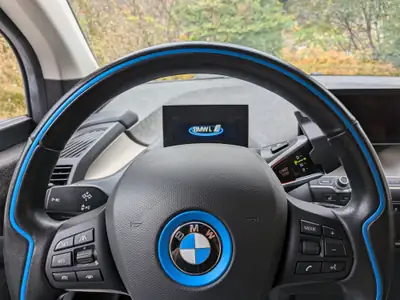 BMW i3 120 Ah — Citadine électrique premium, 65 000 km seulement — dettaglio