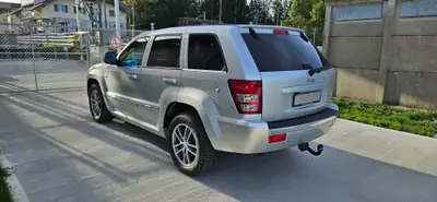 Jeep Grand Cherokee 3.0 CRD Overland — SUV 7 places diesel robuste, 44'890 km seulement — rear view