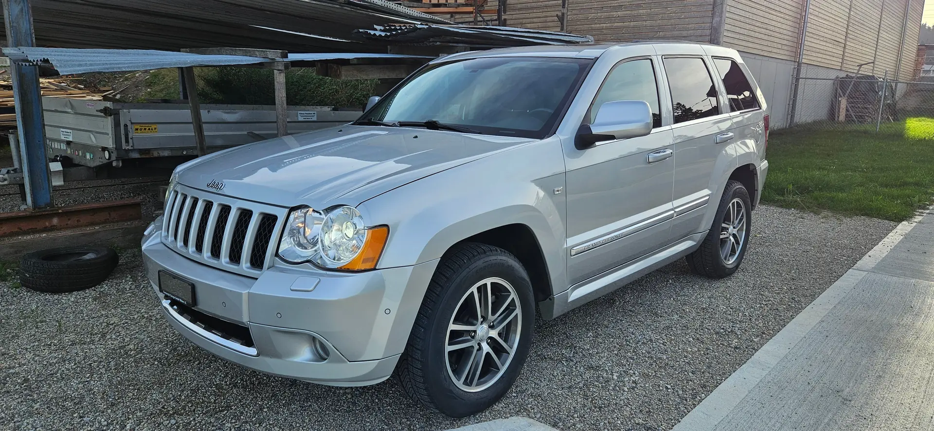 Jeep Grand Cherokee 3.0 CRD Overland — SUV 7 places diesel robuste, 44'890 km seulement