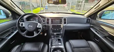 Jeep Grand Cherokee 3.0 CRD Overland — SUV 7 places diesel robuste, 44'890 km seulement — dashboard
