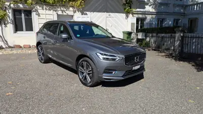 Volvo XC60 2.0 T8 TE Inscription eAWD — SUV hybride rechargeable, consommation 2.4 L/100 km — Außenansicht