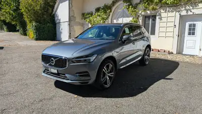 Volvo XC60 2.0 T8 TE Inscription eAWD — SUV hybride rechargeable, consommation 2.4 L/100 km — Seitenansicht