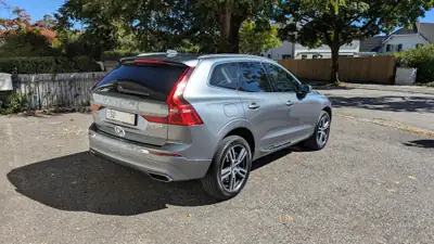 Volvo XC60 2.0 T8 TE Inscription eAWD — SUV hybride rechargeable, consommation 2.4 L/100 km — Innenraum