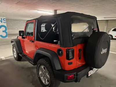 Jeep Wrangler 2.8 CRD Sport — Mythique 4x4 diesel, LED intégrales, sans sinistre — Innenraum