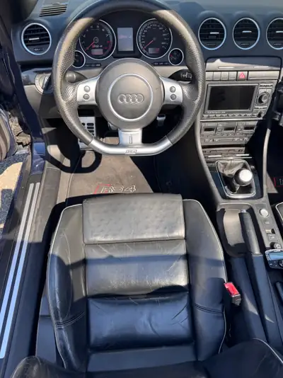 Audi RS4 Cabriolet 4.2 V8 — Roadster légendaire 420 ch, pneus neufs, entretien complet — Miniatur 15