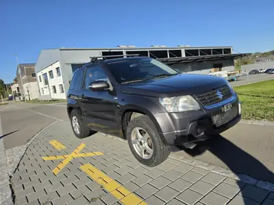 Suzuki Grand Vitara 2012 — SUV robuste diesel, transmission manuelle, sans sinistre — detail