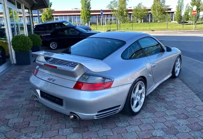 Porsche 911 GT2 2002 — Légende de route avec 462 ch et historique sans sinistre — Detail