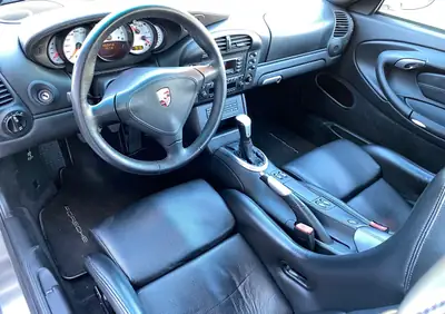 Porsche 911 GT2 2002 — Légende de route avec 462 ch et historique sans sinistre — Miniatur 9