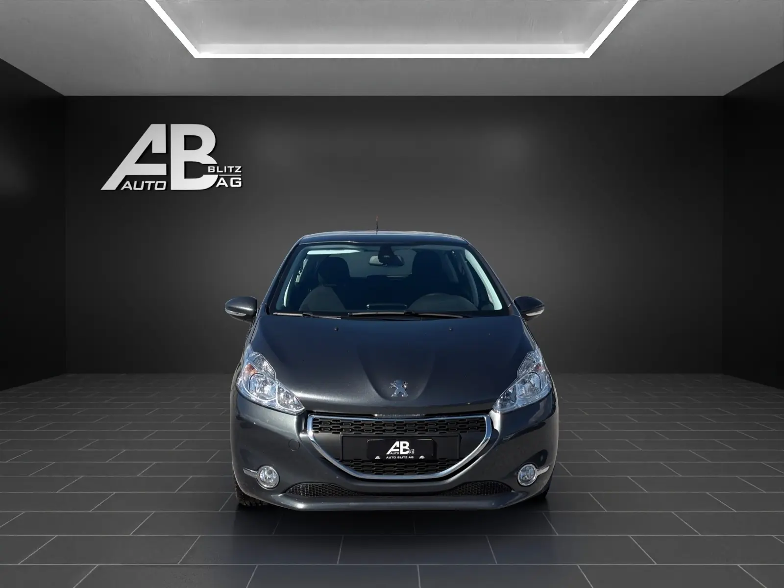 Peugeot 208 2014 occasion Hunzenschwil — 1