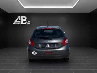 Peugeot 208 1.2 VTI Active — Citadine fiable, frais révisée et garantie MFK — intérieur