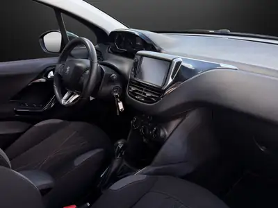Peugeot 208 1.2 VTI Active — Citadine fiable, frais révisée et garantie MFK — Miniature 10
