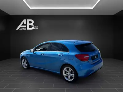 Mercedes-Benz Classe A 180 Sport — Berline compacte premium, entretien à jour — rear view