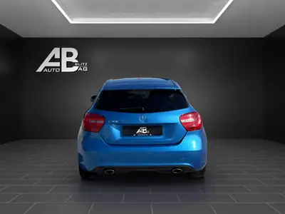 Mercedes-Benz Classe A 180 Sport — Berline compacte premium, entretien à jour — interior