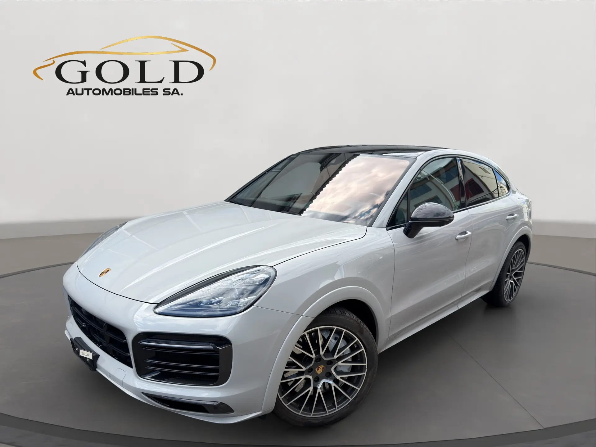 Porsche Cayenne Coupé E-Hybrid — SUV coupé premium hybride rechargeable, 90 800 km