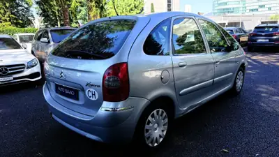 Citroën Xsara Picasso 2.0i 16V — Monospace familial fiable, dernier contrôle technique validé — rear view