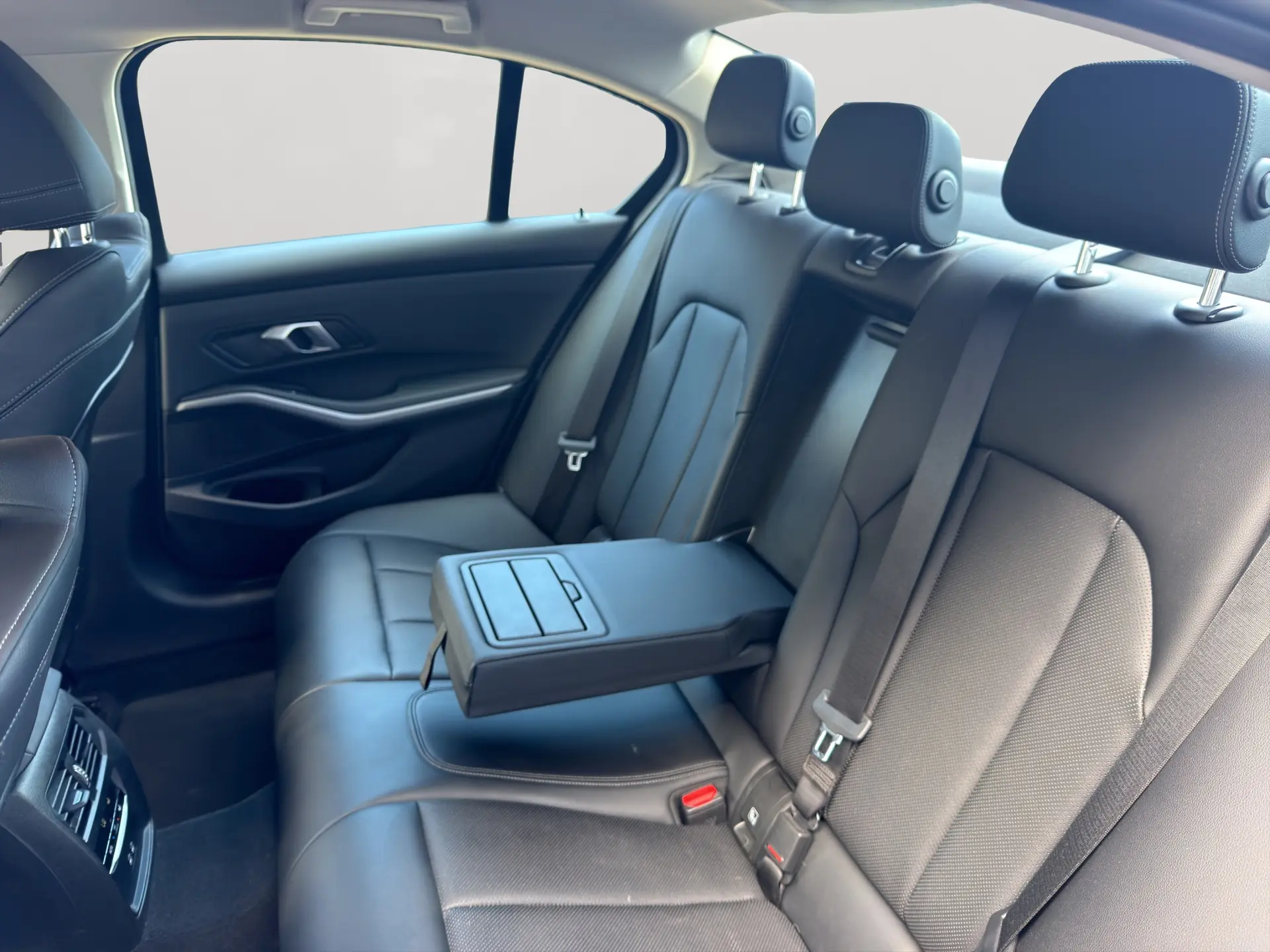 BMW 318 2024 occasion Meyrin — 4