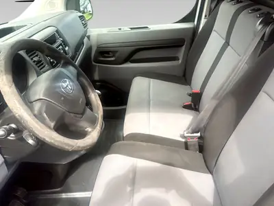 Toyota Proace 1.6D Panel Van L2 — Utilitaire fiable, dernière expertise validée — Miniature 9