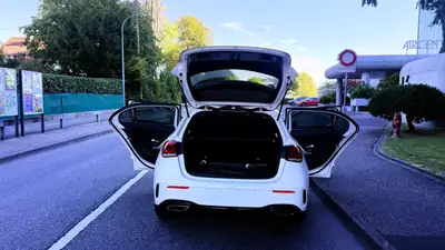 Mercedes-Benz A 250e — Berline hybride rechargeable, 116 000 km seulement — Thumbnail 7
