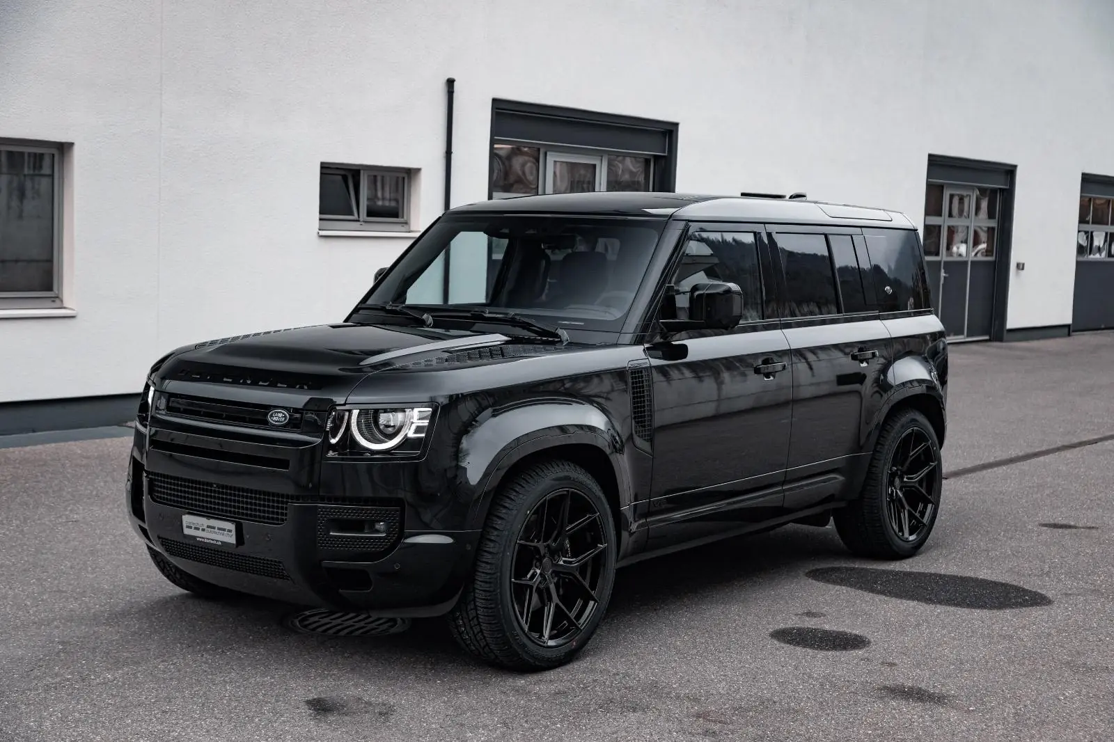 Land Rover Defender 2022 occasion Chur — 2