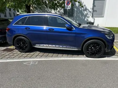 Mercedes-Benz GLC 200 AMG Line — SUV hybride MHEV, 103'000 km, sans accident — exterior view