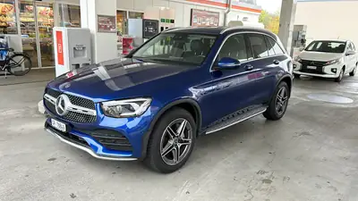 Mercedes-Benz GLC 200 AMG Line — SUV hybride MHEV, 103'000 km, sans accident — rear view
