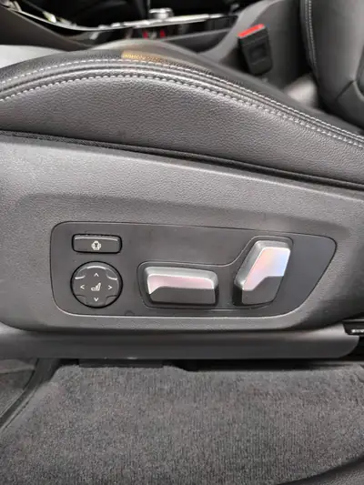 BMW X3 30d xDrive SAG — SUV diesel performant, 84'000 km seulement — detail