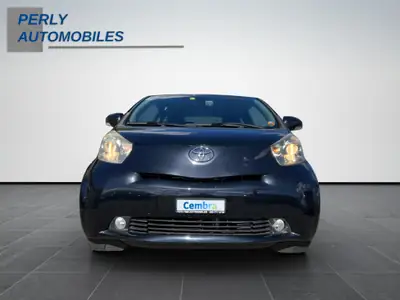 Toyota iQ 1.33 VVT-i — La citadine ultra-compacte et économique — Außenansicht