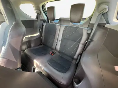 Toyota iQ 1.33 VVT-i — La citadine ultra-compacte et économique — Miniatur 12