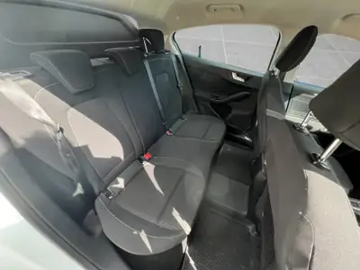Ford Focus 2.0 EcoBlue 150 — Diesel efficace, expertisée et sans sinistre — Miniatur 16
