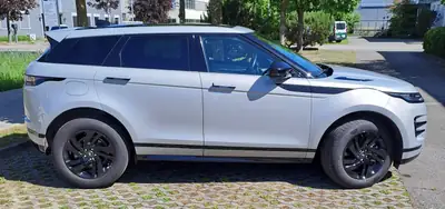 Land Rover Range Rover Evoque 2.0 T R-Dynamic S — SUV hybride MHEV, 25'000 km, sans accident — Seitenansicht