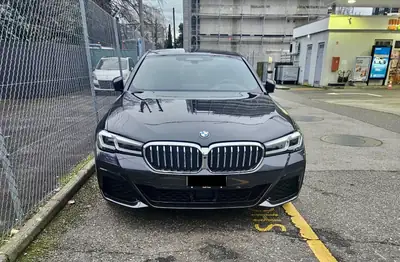 BMW 530e xDrive 2020 — Berline hybride rechargeable, 96 500 km seulement — Seitenansicht