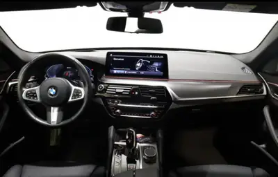 BMW 530e xDrive 2020 — Berline hybride rechargeable, 96 500 km seulement — Detail
