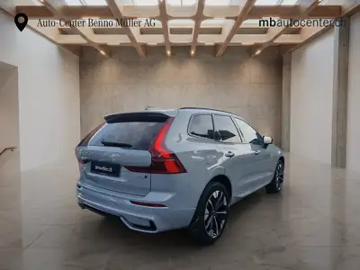Volvo XC60 2.0 B5 MH Plus Dark — SUV hybride rechargeable, 14'000 km, garantie 5 ans — tableau de bord