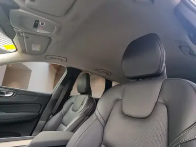 Volvo XC60 2.0 B5 MH Plus Dark — SUV hybride rechargeable, 14'000 km, garantie 5 ans — Miniature 12