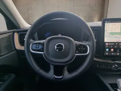Volvo XC60 2.0 B5 MH Plus Dark — SUV hybride rechargeable, 14'000 km, garantie 5 ans — Miniature 14
