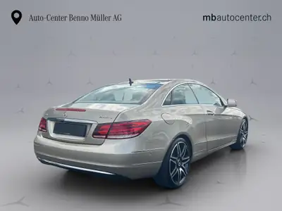Mercedes-Benz E 350 4Matic Coupé — Élégance sportive et transmission intégrale — dashboard