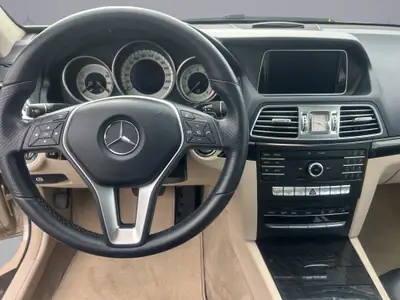 Mercedes-Benz E 350 4Matic Coupé — Élégance sportive et transmission intégrale — Thumbnail 13