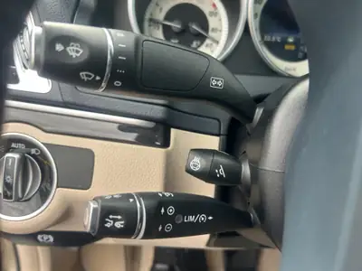 Mercedes-Benz E 350 4Matic Coupé — Élégance sportive et transmission intégrale — Thumbnail 20