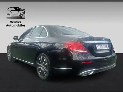 Mercedes-Benz E 450 Exclusive 4Matic — Berline premium 367 ch, garantie 12 mois — intérieur