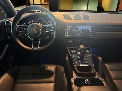 Porsche Cayenne 3.0 V6 — SUV premium avec toit panoramique et finitions sport — Miniatura 14