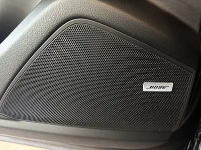 Porsche Cayenne 3.0 V6 — SUV premium avec toit panoramique et finitions sport — Miniatura 17
